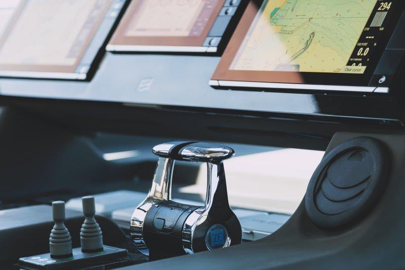 2017 FERRETTI YACHTS 550 